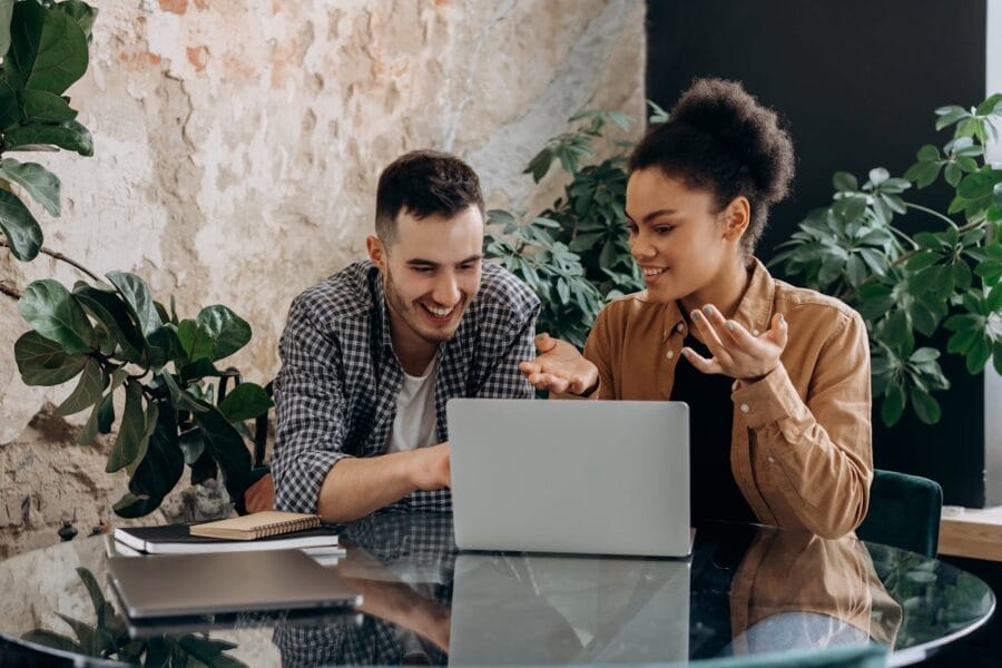 Comment créer une plateforme de mise en relation : Guide en 5 étapes